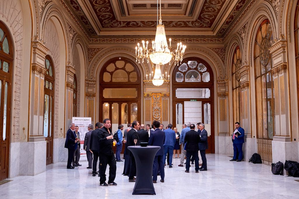Networking de empresas en el Palacio de la Bolsa de Madrid